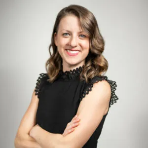 Danielle Tolman Headshot